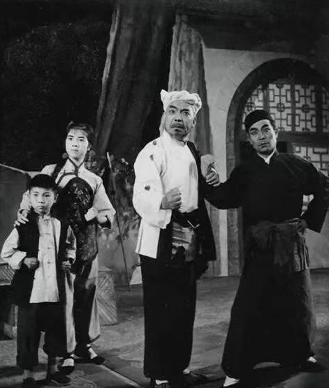 沒想到吧！焦裕祿還是個能唱、會跳、愛打籃球的“文青”