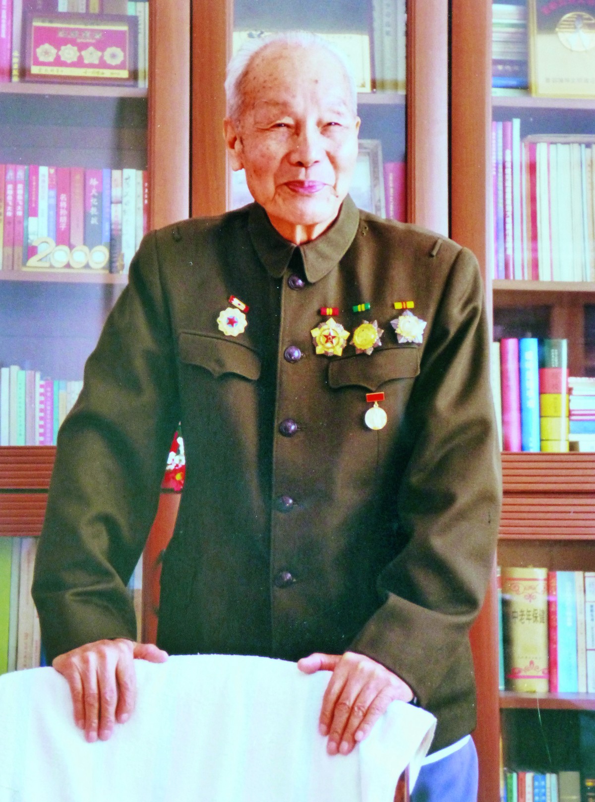 108歲開(kāi)國(guó)少將走過(guò)“兩次長(zhǎng)征”