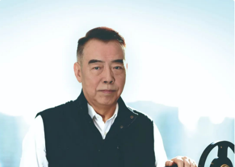 “古稀少年”陳凱歌，拍一部全景的、多維的志愿軍