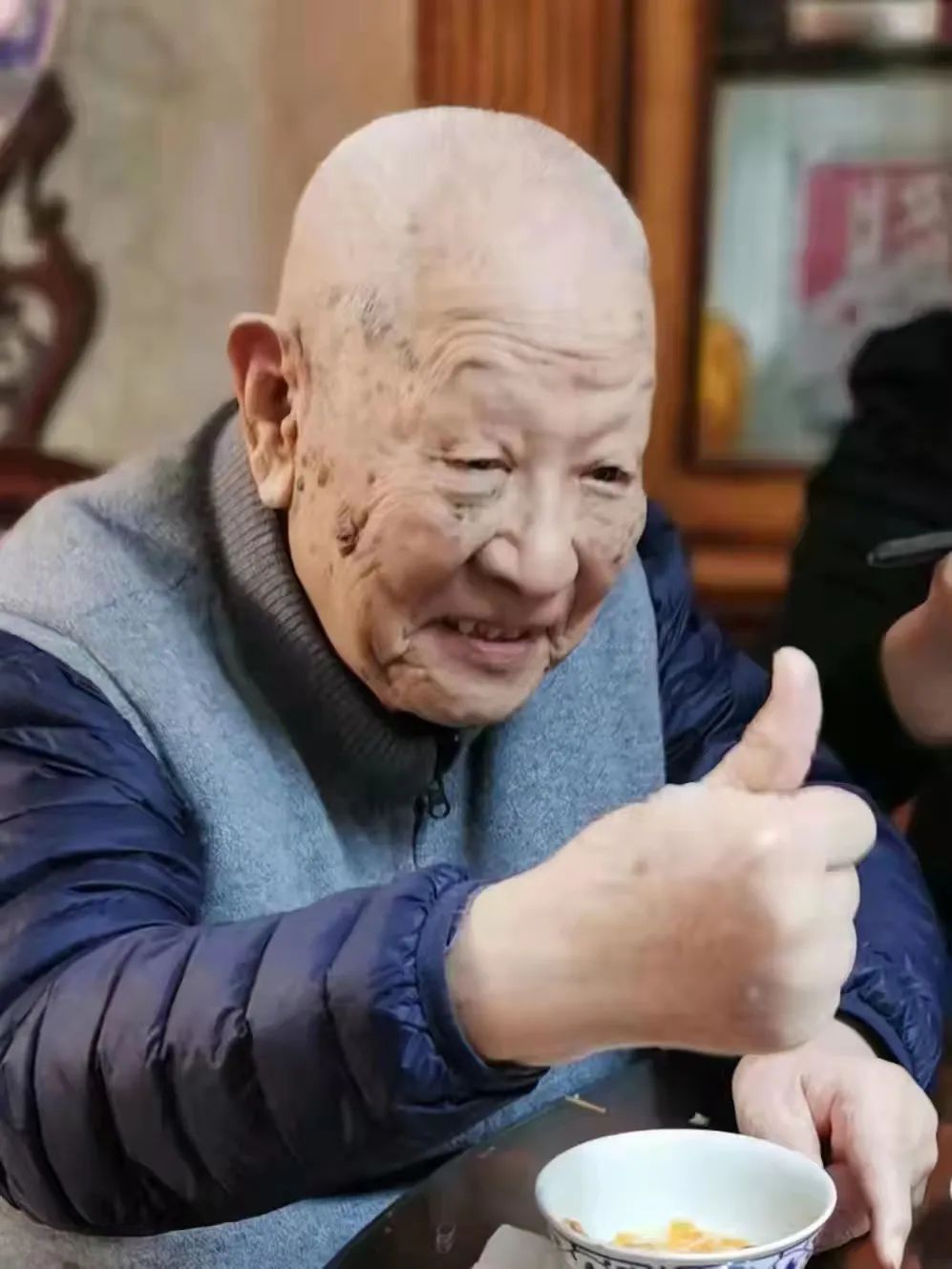 “神炮將軍”去世，打最狠的仗，寫(xiě)最美情書(shū)