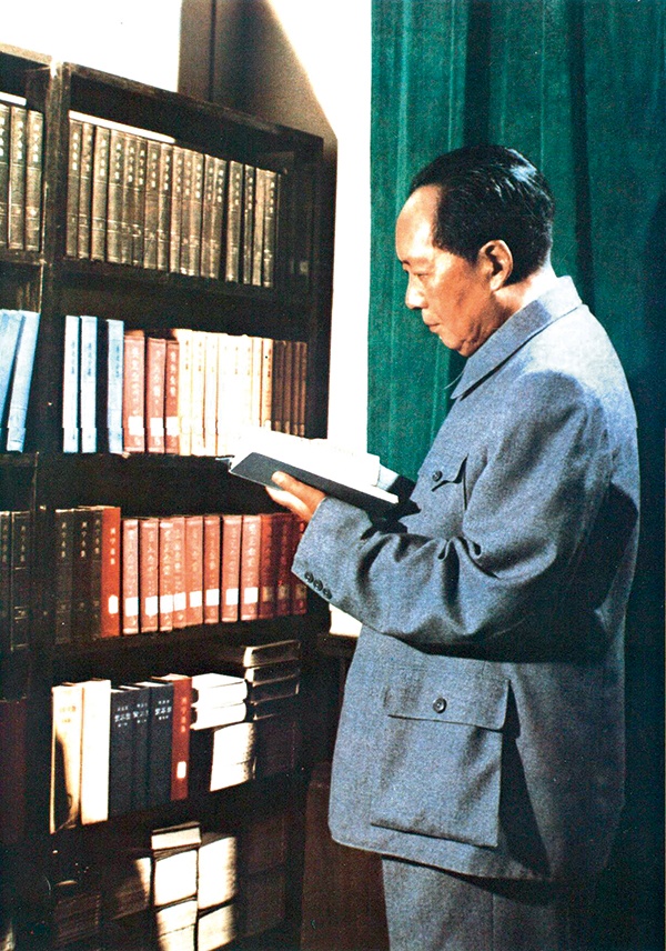 點(diǎn)評(píng)歷史人物,“往事越千年”