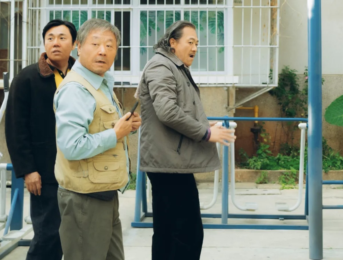 人物｜62歲再拿影帝，范偉的社恐心和社牛演技