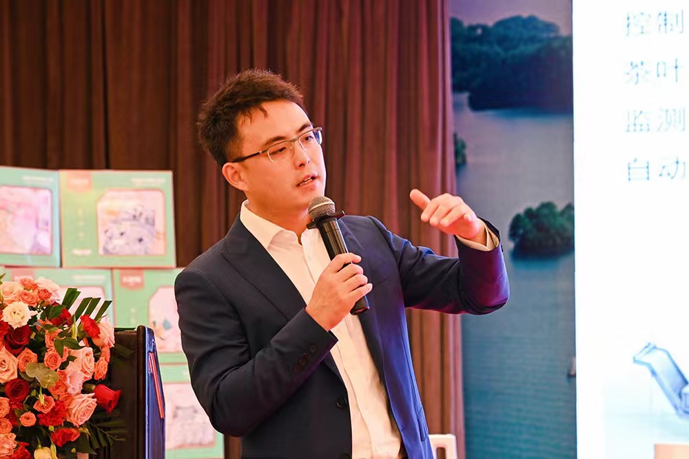 “85后”蘇鴻，將現代化活力注入傳統制茶技藝